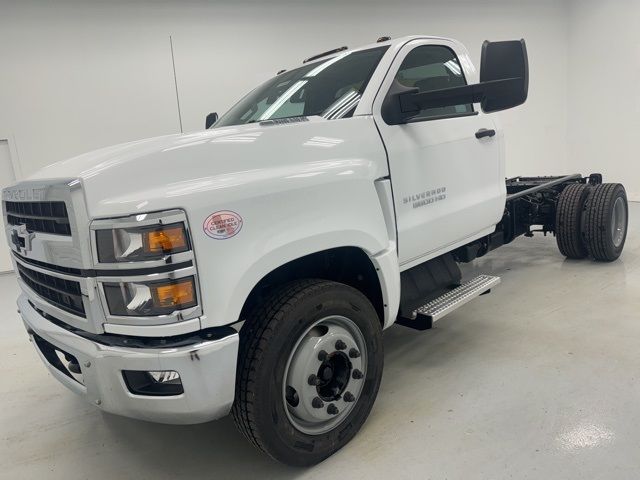 2024 Chevrolet Silverado MD Work Truck