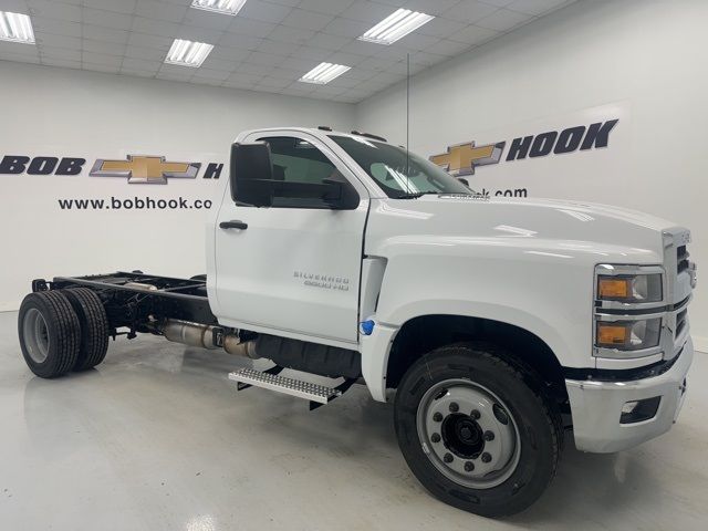 2024 Chevrolet Silverado MD Work Truck