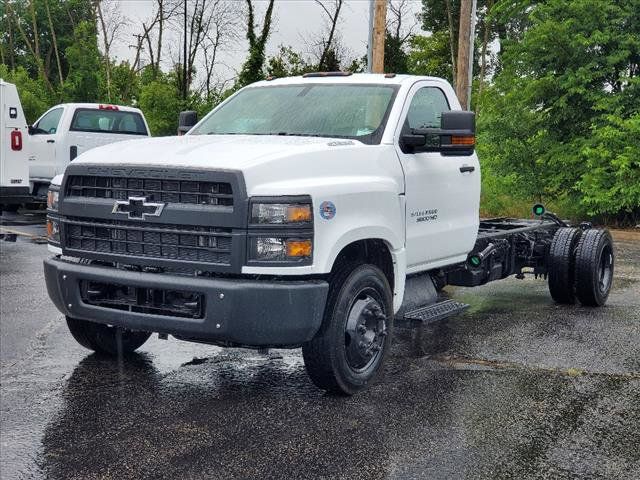 2024 Chevrolet Silverado MD Work Truck