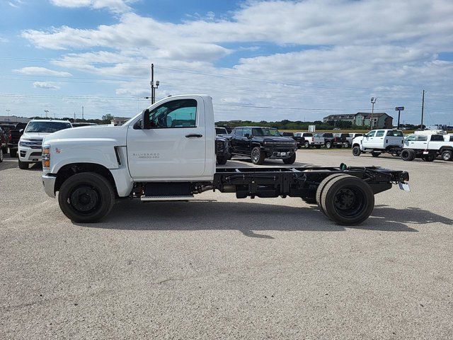 2024 Chevrolet Silverado MD Work Truck