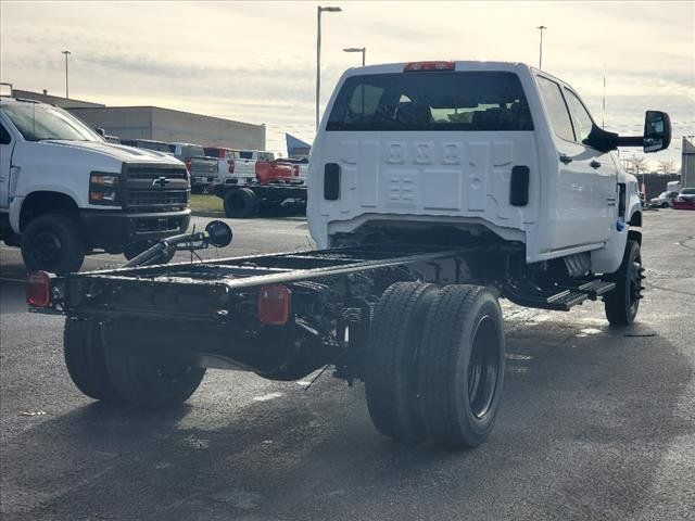 2024 Chevrolet Silverado MD Work Truck