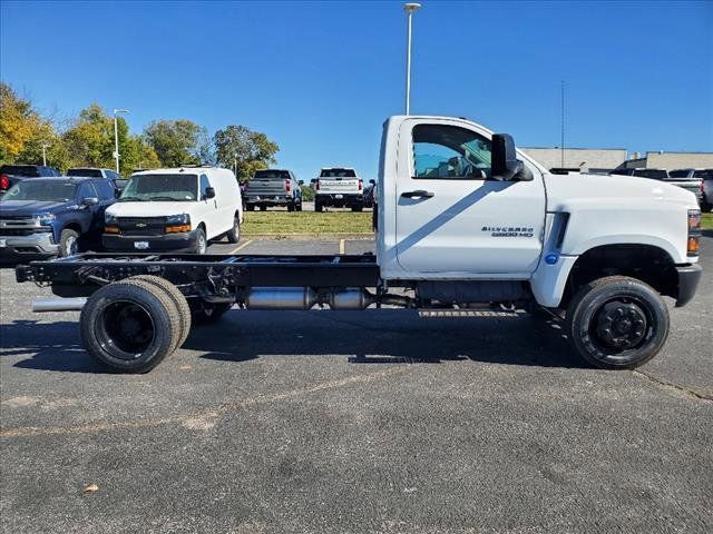 2024 Chevrolet Silverado MD Work Truck