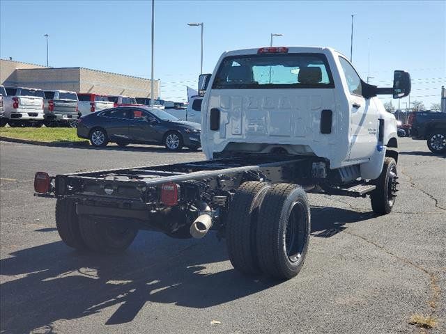 2024 Chevrolet Silverado MD Work Truck