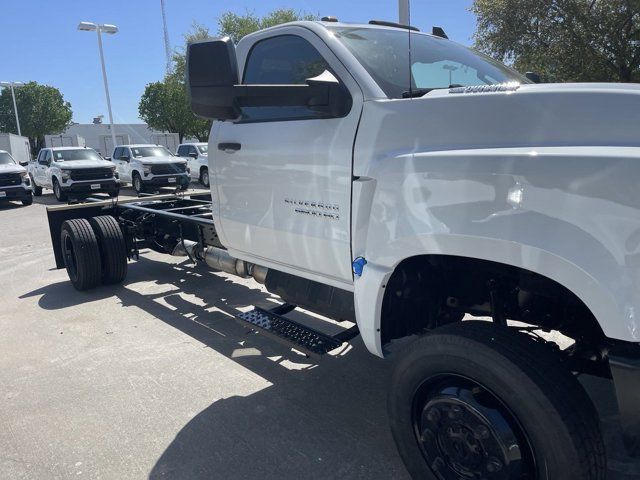 2024 Chevrolet Silverado MD Work Truck