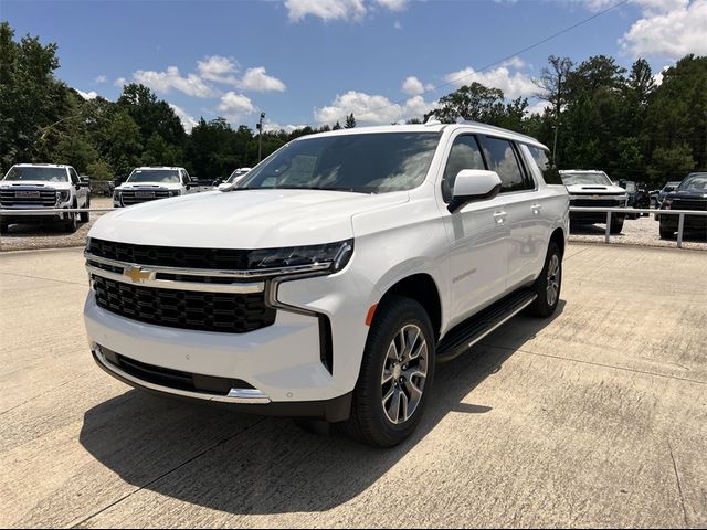 2024 Chevrolet Suburban LS