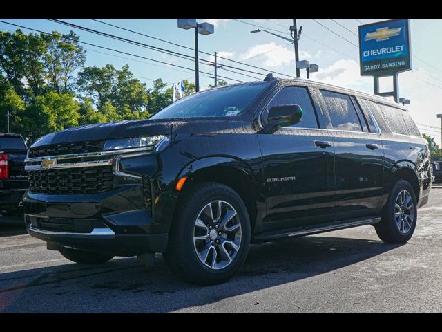 2024 Chevrolet Suburban LS