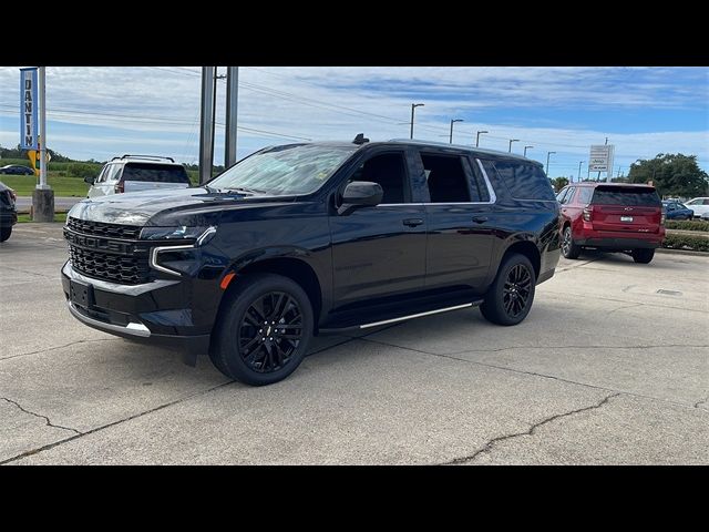 2024 Chevrolet Suburban LS