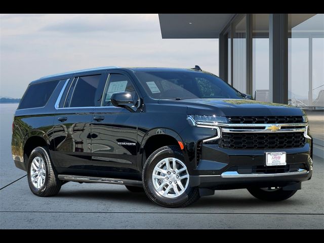 2024 Chevrolet Suburban LS