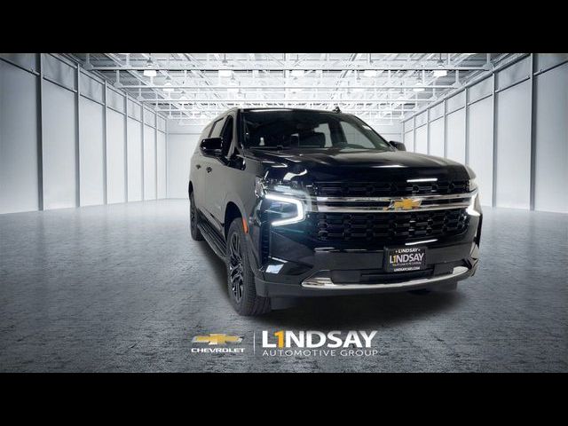 2024 Chevrolet Suburban LS