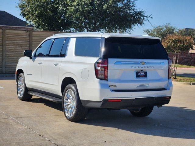 2024 Chevrolet Suburban LT