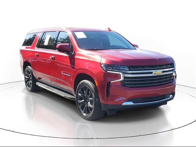 2024 Chevrolet Suburban LT