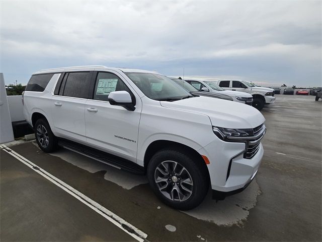 2024 Chevrolet Suburban LT