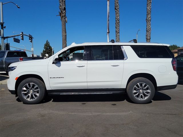 2024 Chevrolet Suburban LT