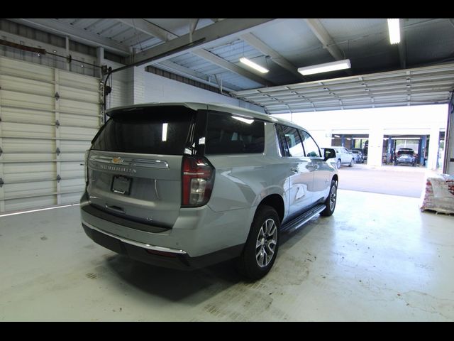 2024 Chevrolet Suburban LT