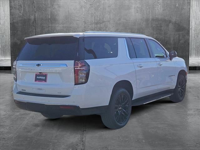 2024 Chevrolet Suburban LT