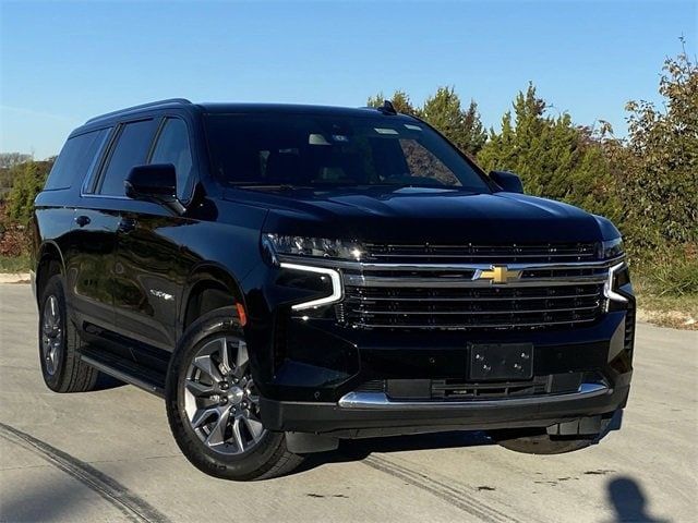 2024 Chevrolet Suburban LT