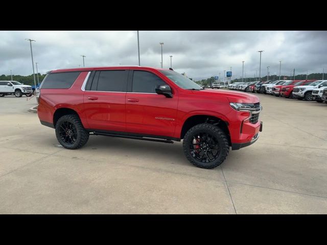 2024 Chevrolet Suburban LT