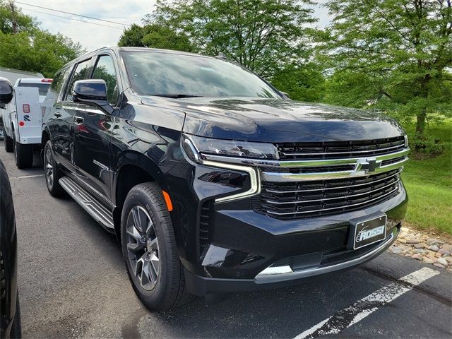 2024 Chevrolet Suburban LT