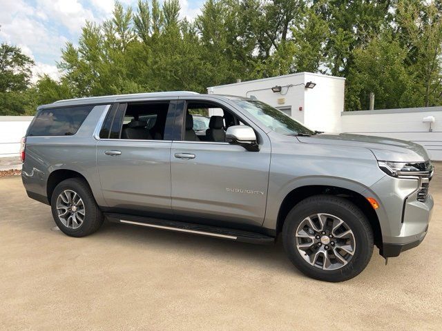 2024 Chevrolet Suburban LT