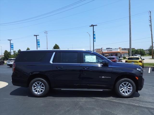 2024 Chevrolet Suburban LT