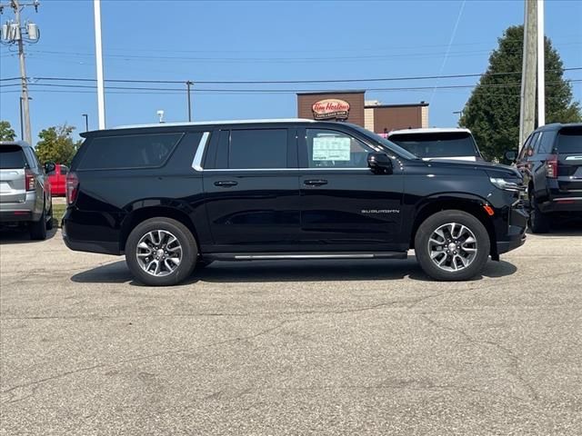 2024 Chevrolet Suburban LT