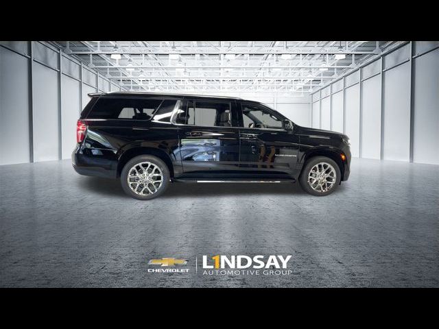 2024 Chevrolet Suburban LT