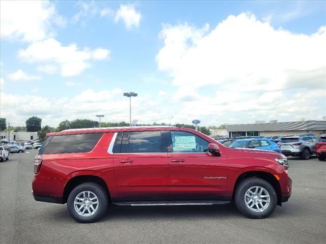 2024 Chevrolet Suburban LT