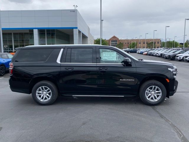 2024 Chevrolet Suburban LT