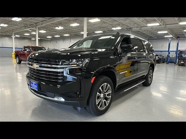 2024 Chevrolet Suburban LT