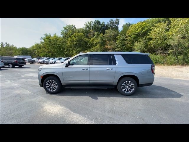 2024 Chevrolet Suburban LT