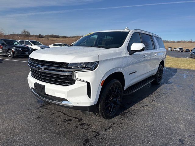 2024 Chevrolet Suburban LT