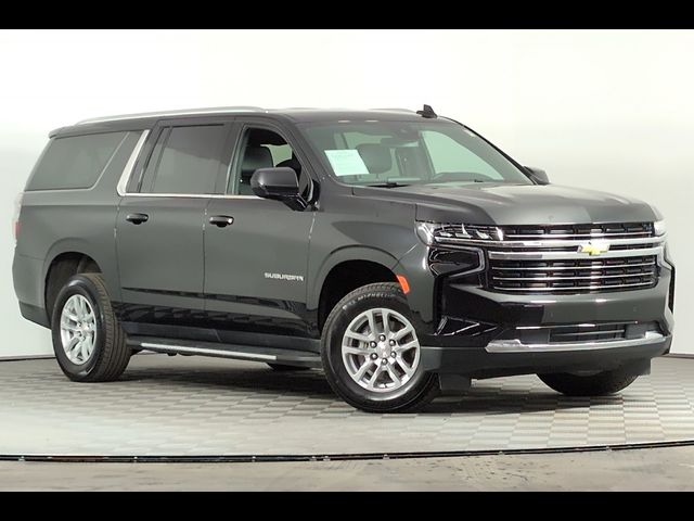 2024 Chevrolet Suburban LT