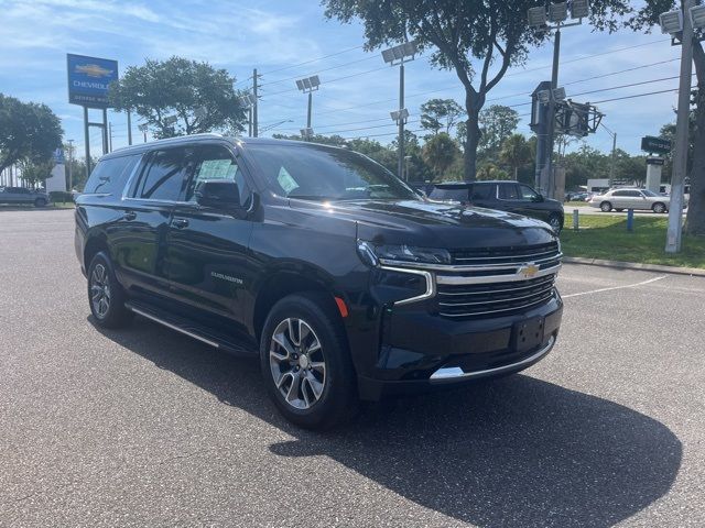 2024 Chevrolet Suburban LT