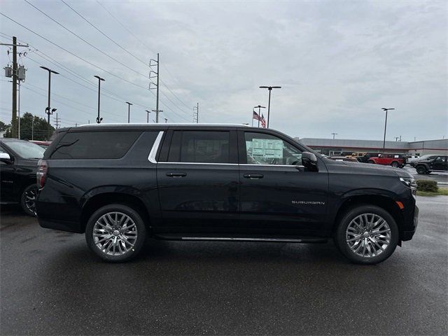 2024 Chevrolet Suburban LT