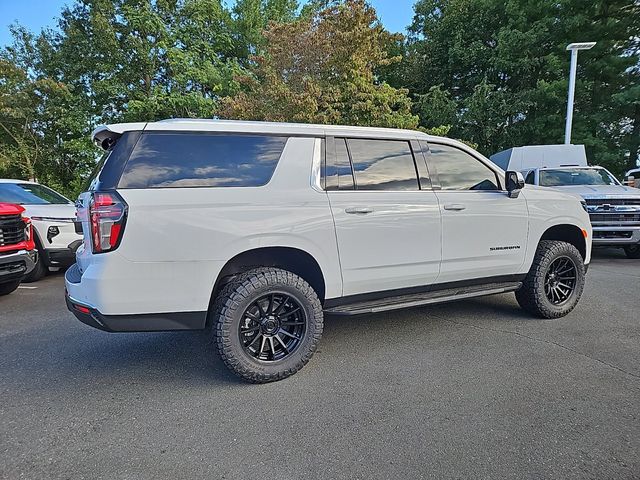 2024 Chevrolet Suburban LT