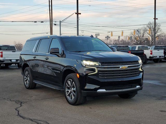 2024 Chevrolet Suburban LT