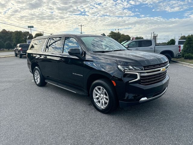 2024 Chevrolet Suburban LT