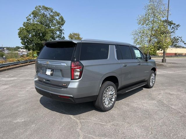 2024 Chevrolet Suburban LT