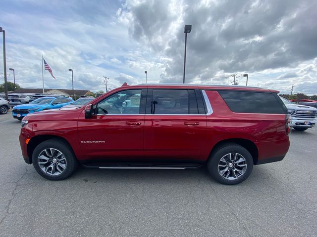 2024 Chevrolet Suburban LT