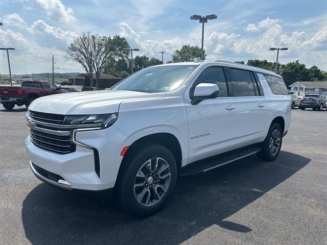 2024 Chevrolet Suburban LT