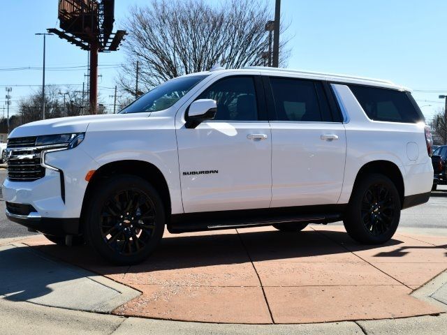 2024 Chevrolet Suburban LT