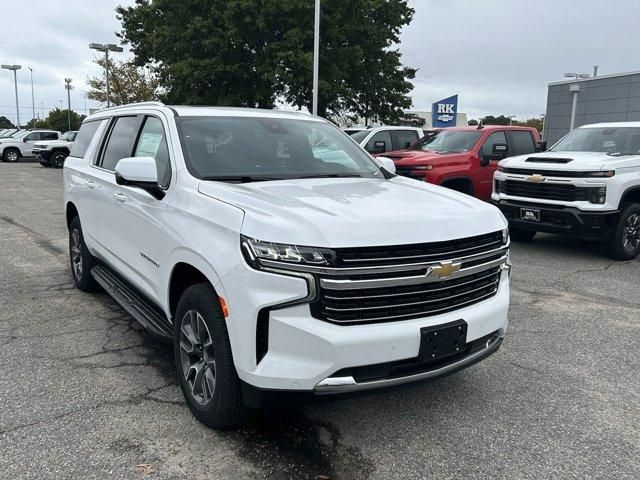 2024 Chevrolet Suburban LT