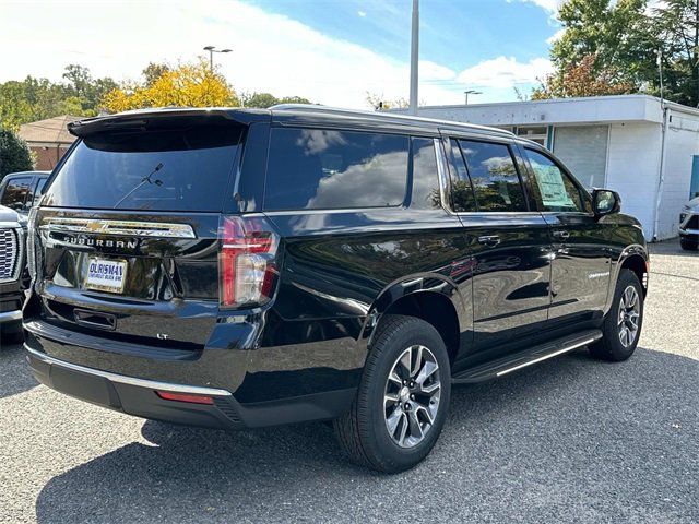 2024 Chevrolet Suburban LT