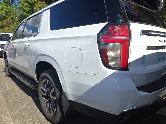 2024 Chevrolet Suburban LT