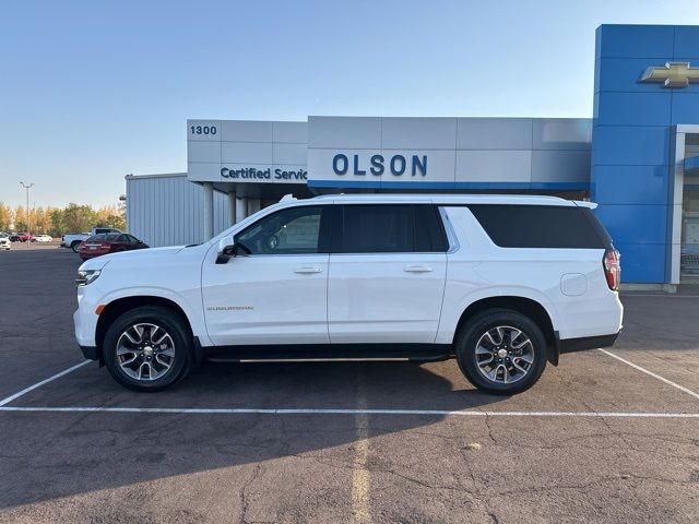 2024 Chevrolet Suburban LT