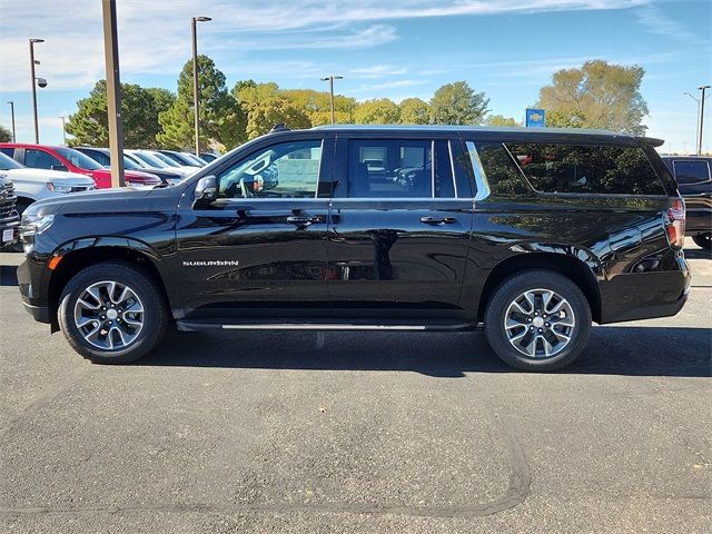 2024 Chevrolet Suburban LT