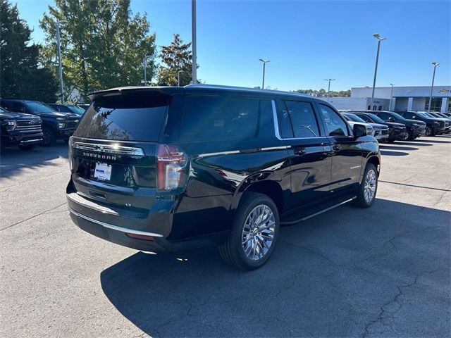 2024 Chevrolet Suburban LT