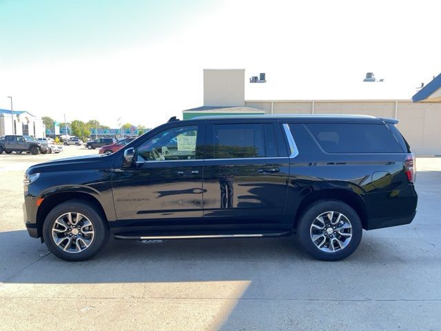 2024 Chevrolet Suburban LT