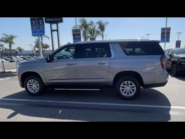 2024 Chevrolet Suburban LT