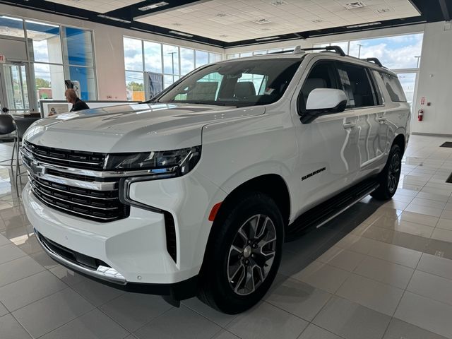 2024 Chevrolet Suburban LT